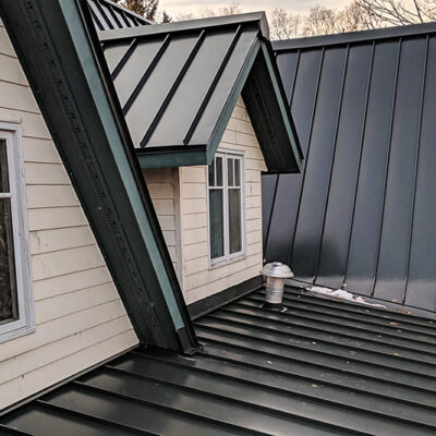 1.5" Standing Seam in Forest Green on a victorian home on Toronto Island.